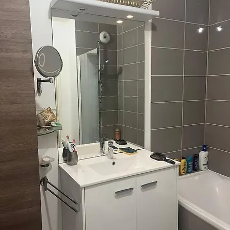 5mn Paris 3 Pieces 70 M2 Metro Ligne 7 Station Bicetre Apartment